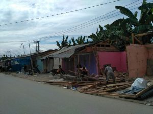 Masuk Batas Akhir, Pedagang Pasar Panjang Masih Membongkar