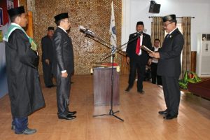 Ilyas Abibu di Lantik Jadi Sekda Wakatobi