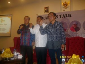 Soal TKA, Hugua:  Imigrasi Harus Tegas, Nakertrans Harus Sigap