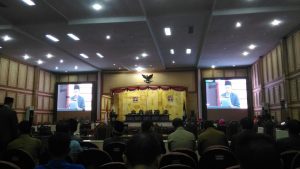 Sidang Paripurna HUT Sultra, Nur Alam dan Abdulrahman Saleh Saling ‘Memuji’ 