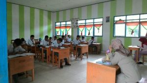 Kekurangan Fasilitas, SMA Tirawuta Hanya Melaksanakan UNKP