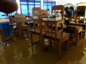 Enam Laboratorium di SMKN 1 Kendari Terendam Banjir
