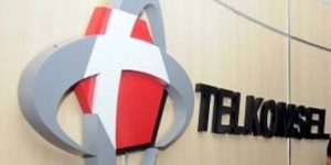 Telkomsel Salurkan Bantuan CSR Untuk Korban Banjir di Kendari