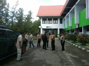 Diduga Bahan Peledak, Saksi : Bentuknya Seperti Bungkus Kado