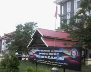 Dinilai Tidak Becus, Ratusan Mahasiswa Pasca Sarjana UHO Mengeluh