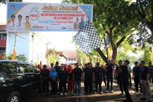 Peringati HKN ke-53 Dinkes Kota Kendari Gelar Jalan Santai dan Pengobatan Gratis