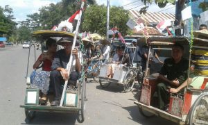 Peringati Hari Pahlawan, Management Swiss-belHotel Kendari Pakai Kostum Pejuang