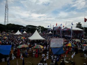 Ribuan Massa Pendukung Asrun-Hugua Padati Lapangan Benu-benua