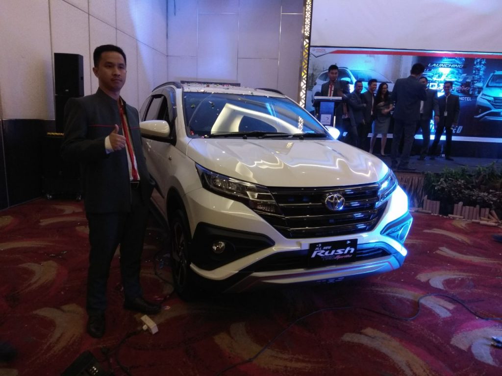Tampil Dengan Model Berbeda, All New Rush Kini Hadir di Kalla Toyota Kendari