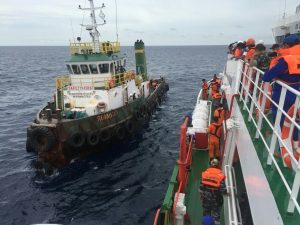 Kapal Tanker Bermuatan Semen Karam di Perairan Morowali
