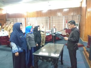 Tiga ASN Pemkot Kendari Resmi Dilantik Menjadi Pejabat di Lingkup Disdukcapil Kota Kendari