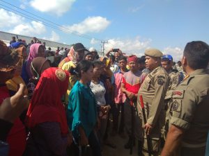 Pedagang Eks. Pasar Panjang Tolak Kehadiran Satpol PP