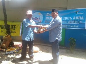 PT Pelindo Kendari Salurkan Daging Sapi Kurban ke 450 Warga Sultra