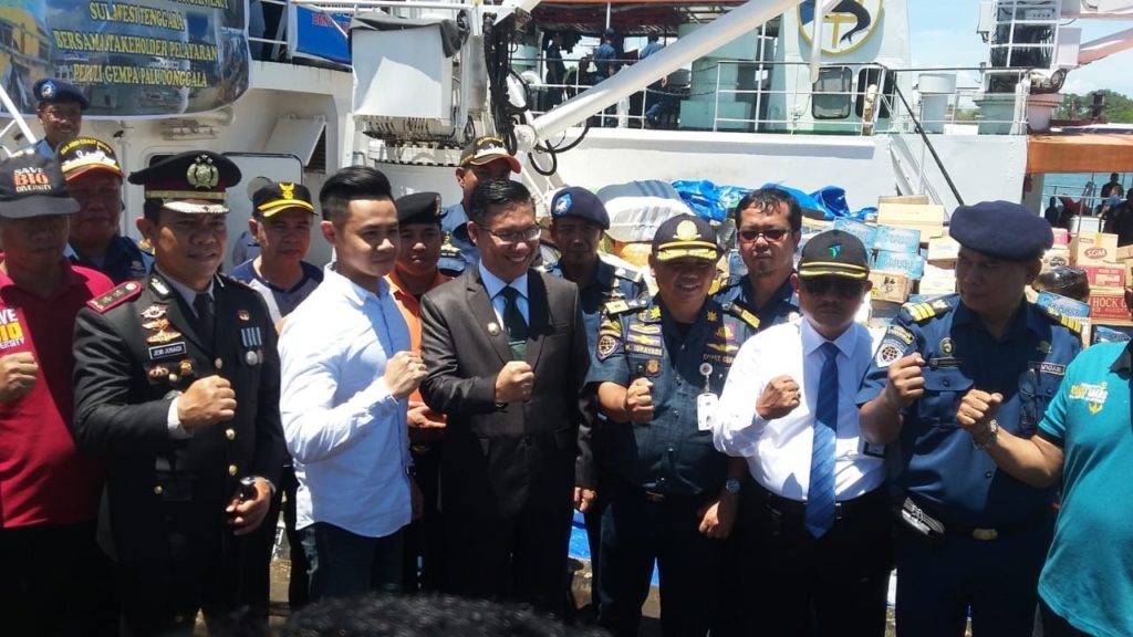 Plt. Wali Kota Kendari Lepas Bantuan Untuk Korban Gempa Sulteng