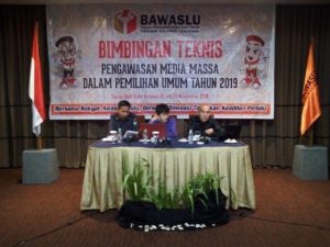 Hindari Pelanggaran Pemilu, Bawaslu Sultra Berikan Bimbingan Teknis Pengawasan Media Massa Pada Insan Pers