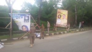 Masuk Minggu Tenang, Satpol PP Kota Kendari Tertibkan APK