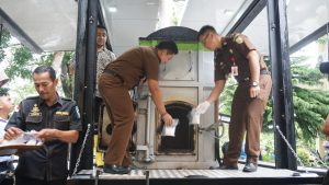 Polda Sultra Musnahkan 940 Gram Shabu-sabu Dari Dua Orang Tersangka