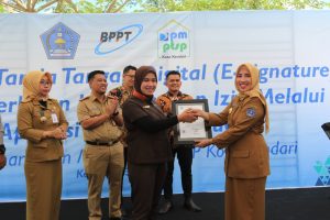 DPM PTSP Kota Kendari Resmi Berlakukan Pelayanan E-Signature