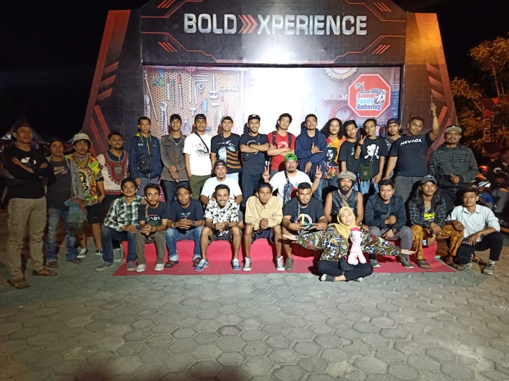 Scooter Family Gathering 2019, Ratusan Vespa Clasic Mejeng di Kota Mara Baubau