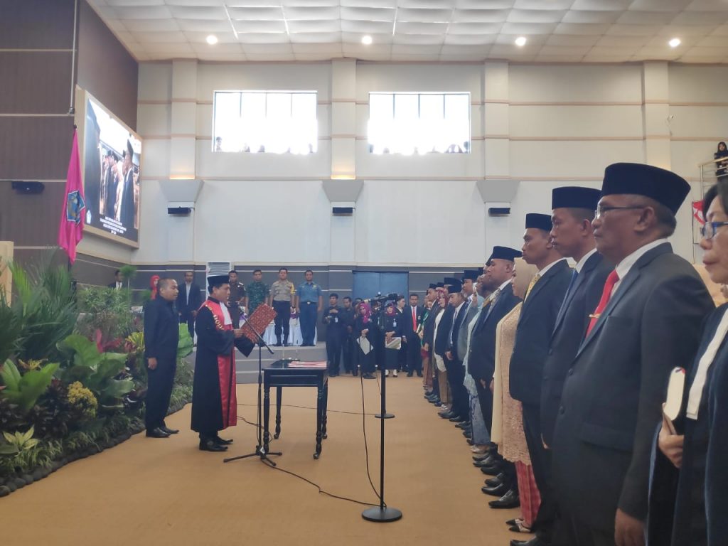 35 Anggota DPRD Kota Kendari Resmi Dilantik