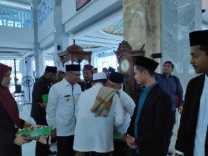 Pemkot Kendari Launching Program 100 Imam Masjid