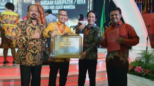 Pemkot Kendari Raih Penghargaan Sebagai Kota Peduli HAM