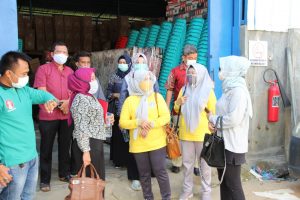 Tak Sesuai Izin Usaha,  Nahwa Umar Datangi Salah Satu Industri Furniture di Kota Kendari