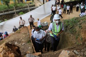Wali Kota Kendari Resmikan Pembangunan Talud di Kampung Salo