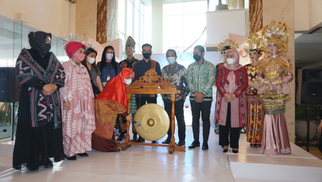 Angkat Kearifan Lokal, Ketua TP-PKK Kota Kendari Apresiasi Wedding Festival 2021 Claro