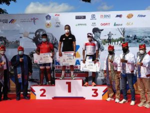 Menparekraf Apresiasi Pelaksanaan Kendari Triathlon 2021