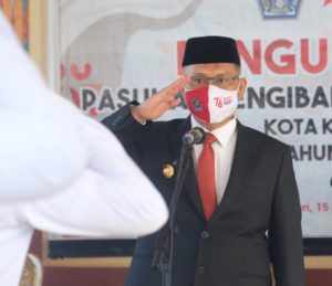 Wali Kota Kendari, H. Sulkarnain Kukuhkan Pasukan Paskibraka Kota Kendari