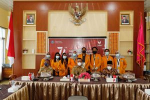 Wali Kota Sampaikan Metode Penanganan Sampah di Hadapan Mahasiswa KKN UHO