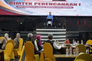 Tingkatkan Kualitas Aparatur, Bappeda Kendari Gelar Bimtek Perencanaan