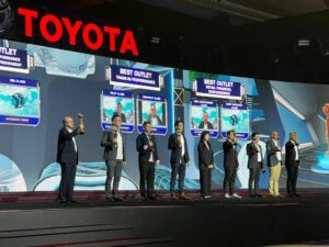 Kalla Toyota Bawa Pulang 69 Piala dari Toyota Dealer Convention