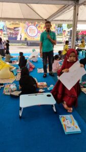 Puluhan Anak-Anak Ramaikan Lomba Mewarnai di KFF 2022