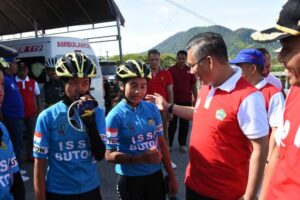 Wali Kota Kendari Berharap Bupati Kolut Open Race Bisa Lahirkan Atlit Baru Sepeda Sport