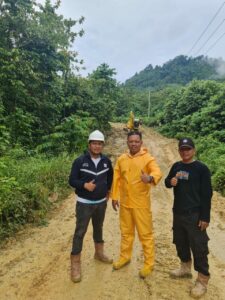 PT GKP Bantu Perbaikan Jalan di Wawonii