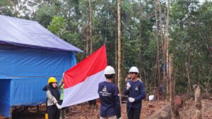 Merah Putih Berkibar di Puncak Wawo Lantambaga Wawonii