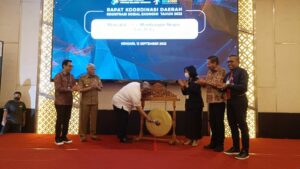 Gubernur Ali Mazi Minta Kerja Sama Masyarakat Sukseskan Regsosek 2022