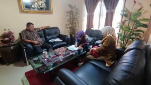 Ketua DPRD Kota Kendari Apresiasi Kinerja Petugas Regsosek 2022