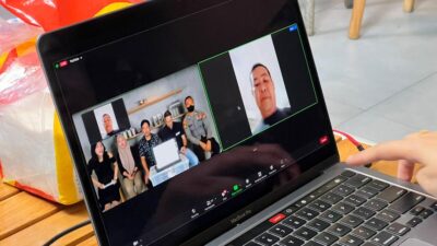 Akhir Tahun 2022, Kalla Toyota Bagikan Motor Benelli Kepada Para Pelanggannya