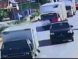 Mobil Box Terekam CCTV Kabur Usai Tabrak Lari Pengendara Motor CRF