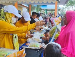 Warga Abeli Terima Ribuan Paket Sembako Dari Pemprov Sultra