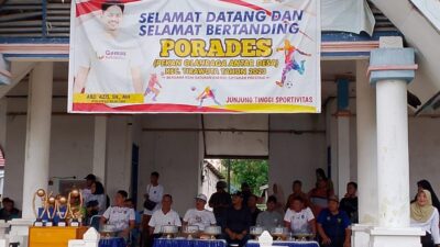 Porades Tirawuta Resmi Ditutup, Bupati Koltim Serahkan hadiah Untuk Para Pemenang