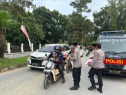 Berkah Ramadan: Tiga Satuan Kerja Polda Sultra Bagikan Ratusan Takjil untuk Masyarakat