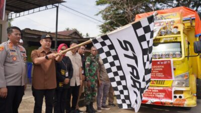 Jelang Pencoblosan, Bupati Koltim Lepas Pendistribusian Logistik Pemilu