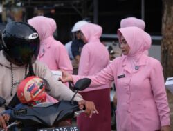 Berbagi Berkah Ramadhan: Yayasan Kemala Bhayangkari Sultra Salurkan Bantuan Takjil dan Santunan