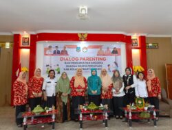 Ketua TP PKK Koltim : Ibu Miliki Peran Sentral Sebagai Pendidik Utama Anak Dalam Keluarga