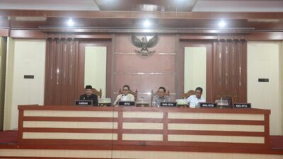 Pj Gubernur Sultra Pertanggungjawabkan APBD TA 2023 Dalam Paripurna DPRD Sultra