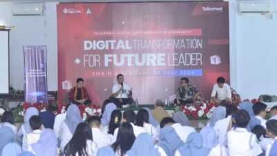 Dukung Transformasi Digital Generasi Muda, Telkomsel Digital Empowering For Community Hadir di SMAN 4 Kendari